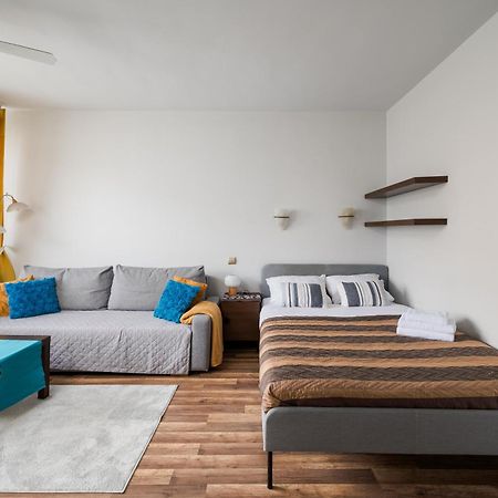 Stay With Friends In Warsaw Apartment エクステリア 写真