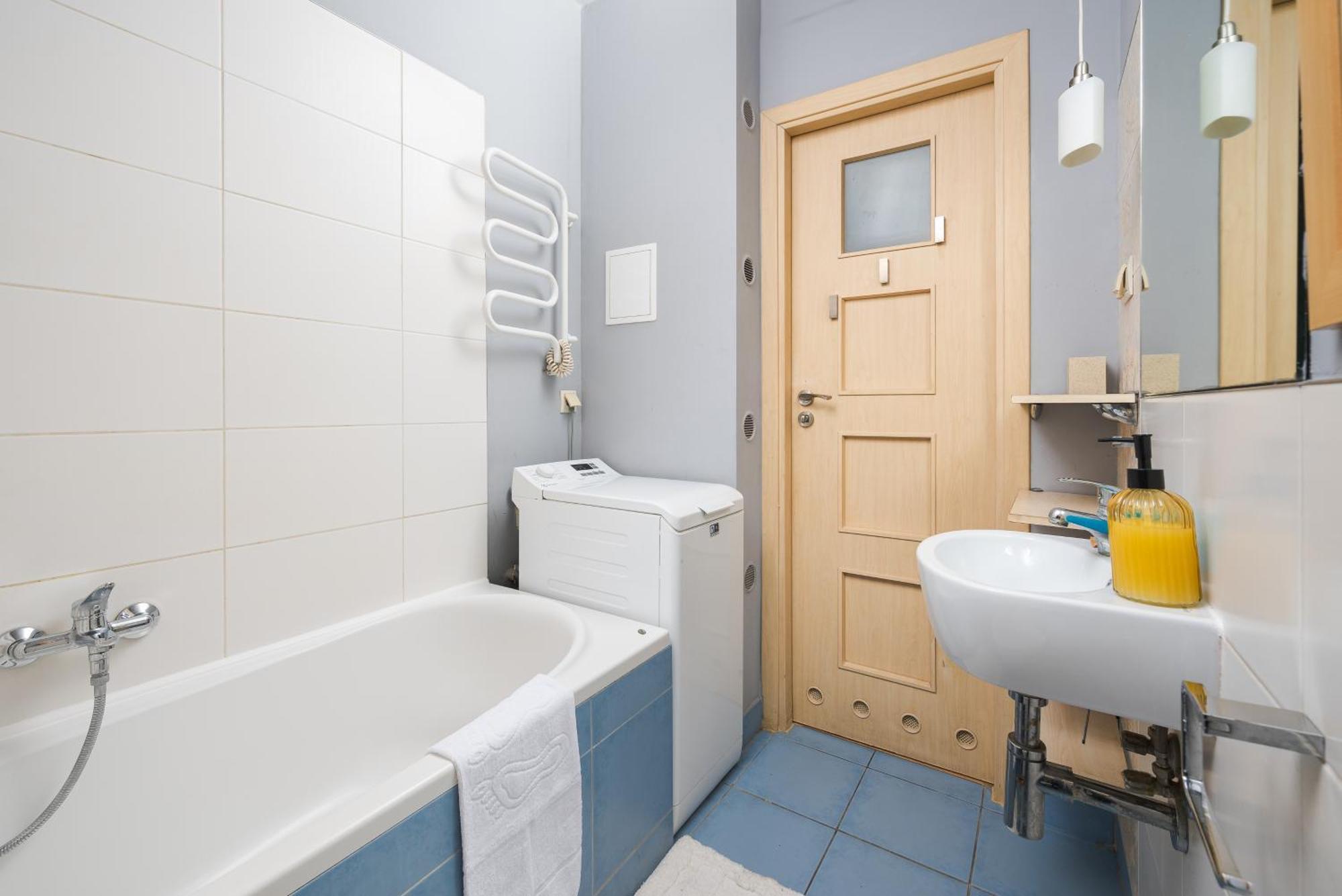 Stay With Friends In Warsaw Apartment エクステリア 写真